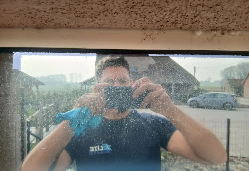 Streeploos gewassen raam